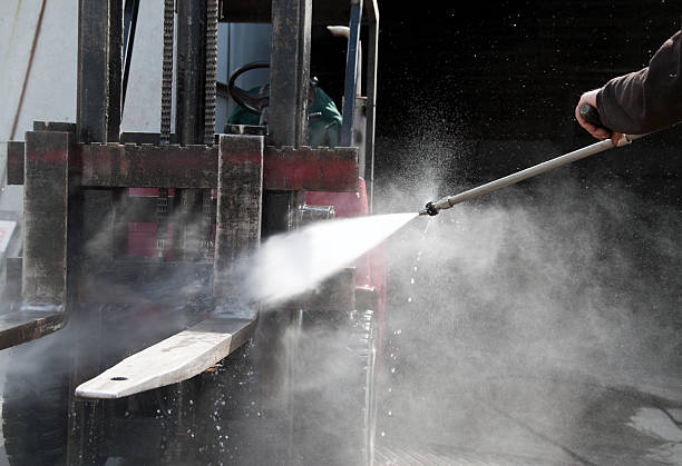 Best Oil Spill Cleanup  in Ansonia, OH